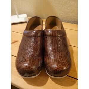 Sanita Women's Clog Shoes Brown Size 38